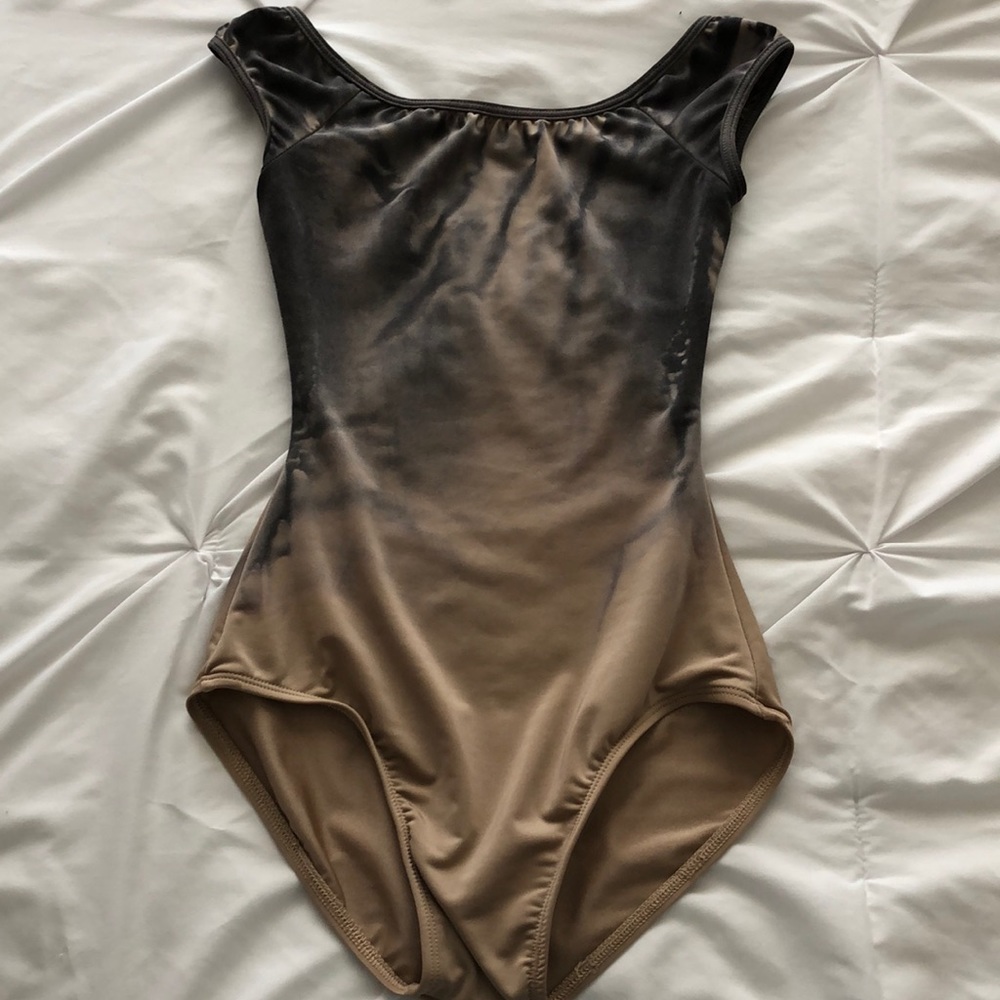 Motion wear leotard/bodysuit